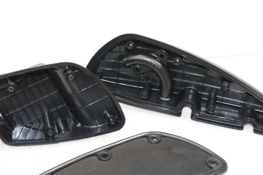 photo de ARIA SCATOLA PIAGGIO MP3 HPE 350 (2018 - 2020) - Dettagli dei punti di fissaggio