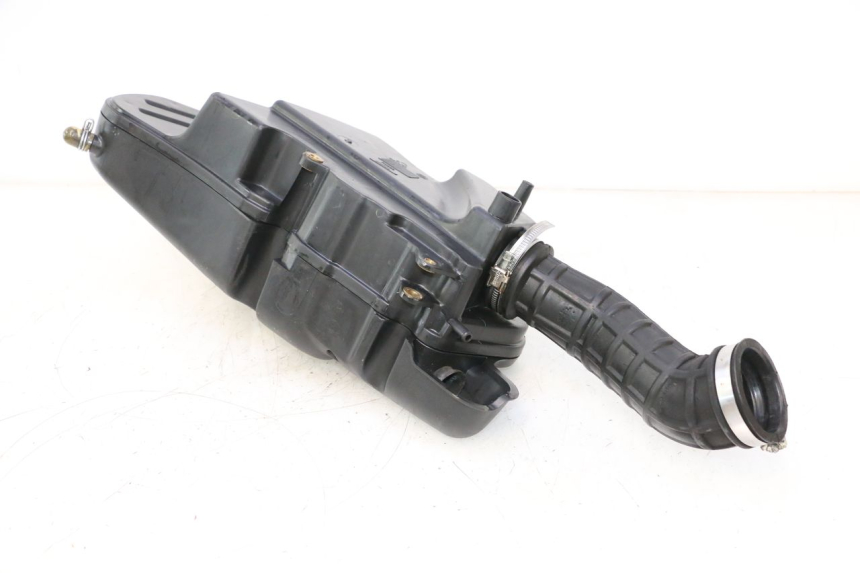 photo de SCATOLA DELL'ARIA PIAGGIO MP3 LT 400 (2007 - 2012) - Primo piano tecnico