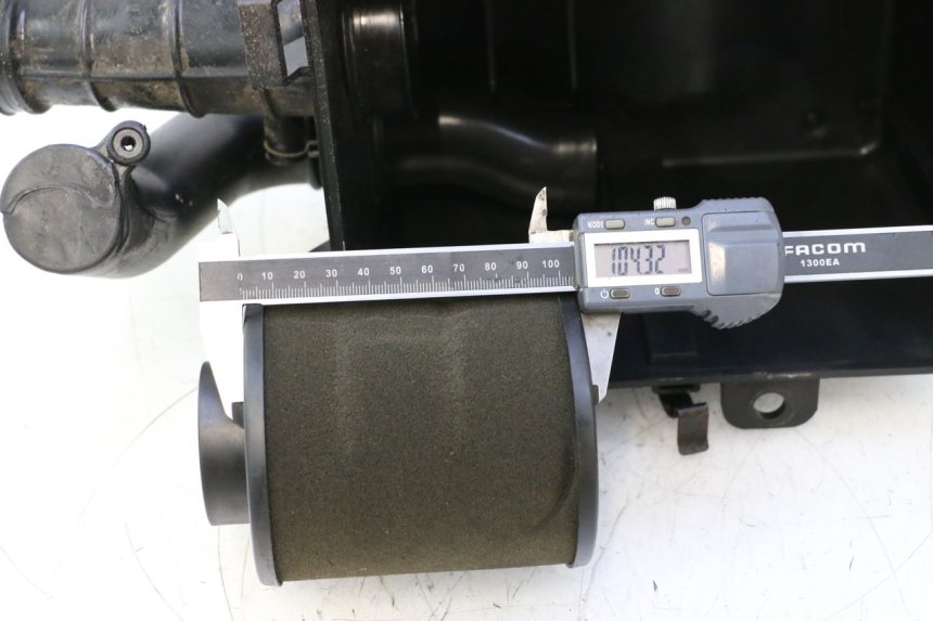 photo de ARIA SCATOLA KYMCO MXU R 250 (2004 - 2010) - Stato della superficie e materiale