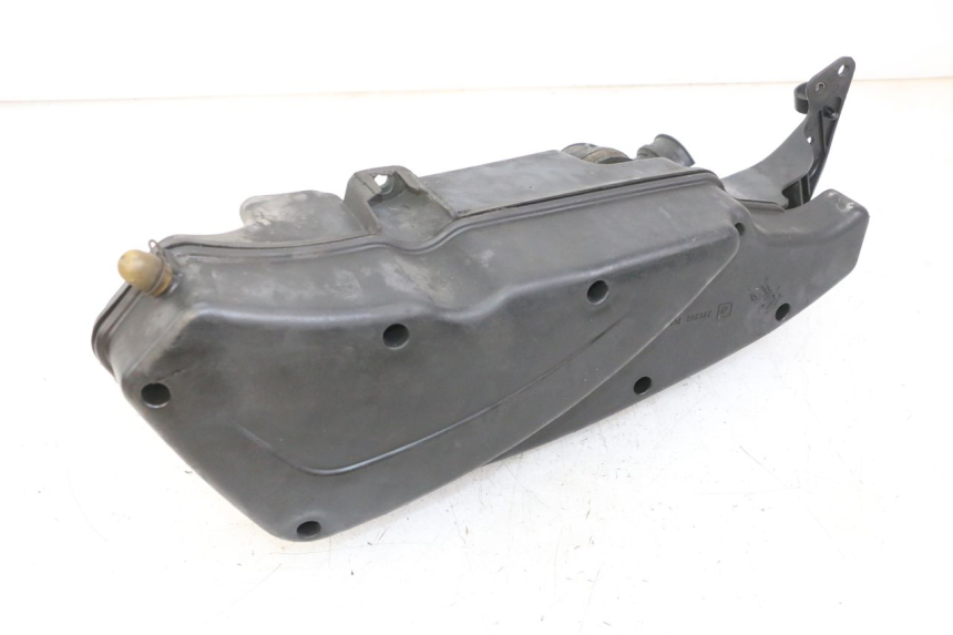 photo de ARIA SCATOLA PEUGEOT SATELIS 125 (2013 - 2018) - Dettaglio del componente