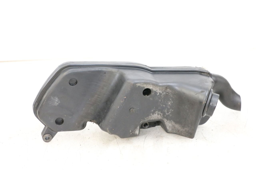 photo de ARIA SCATOLA PEUGEOT STREETZONE 2T 50 (2014 - 2019) - Zoom sullo stato d'uso