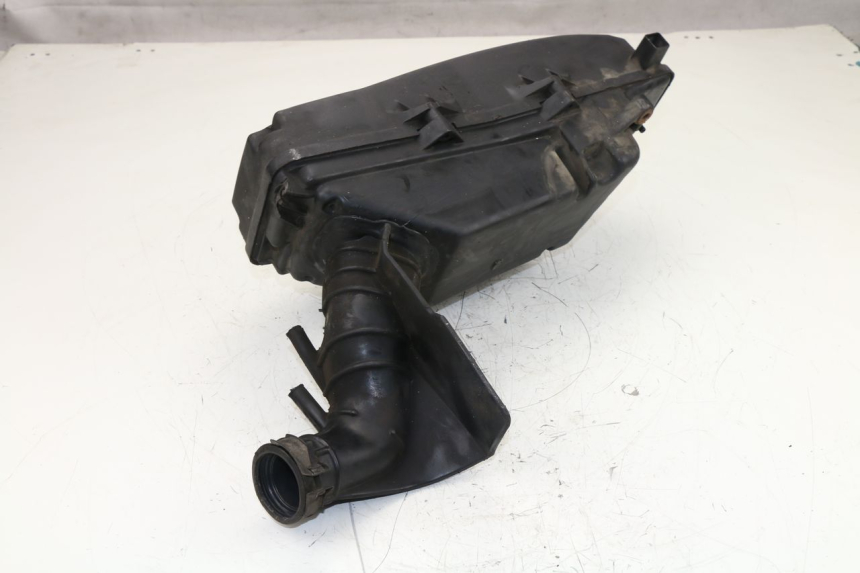 photo de Scatola dell'aria SYM GTS EVO 125 (2009 - 2013) - Primo piano tecnico
