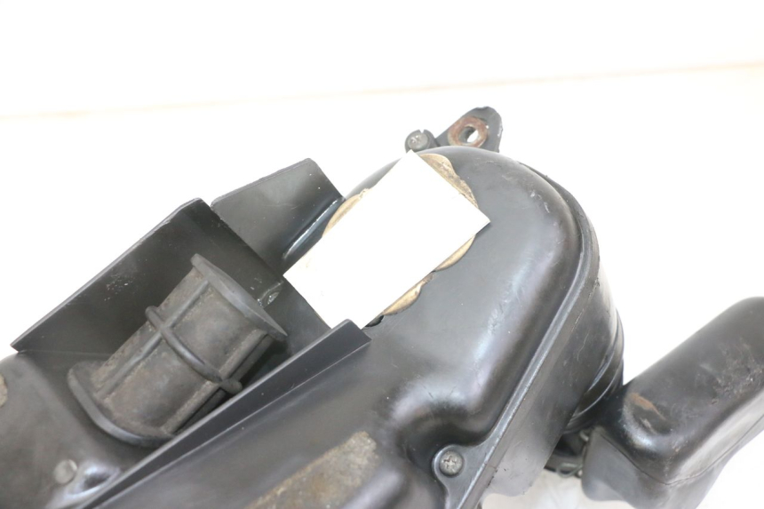 photo de ARIA SCATOLA YAMAHA TDR DELTABOX 125 (1997 - 2003) - Dettagli dei punti di fissaggio