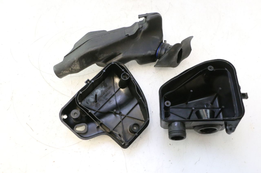 photo de SCATOLA DELL'ARIA PEUGEOT TREKKER 50 (1995 - 2004) - Altra vista dell'articolo