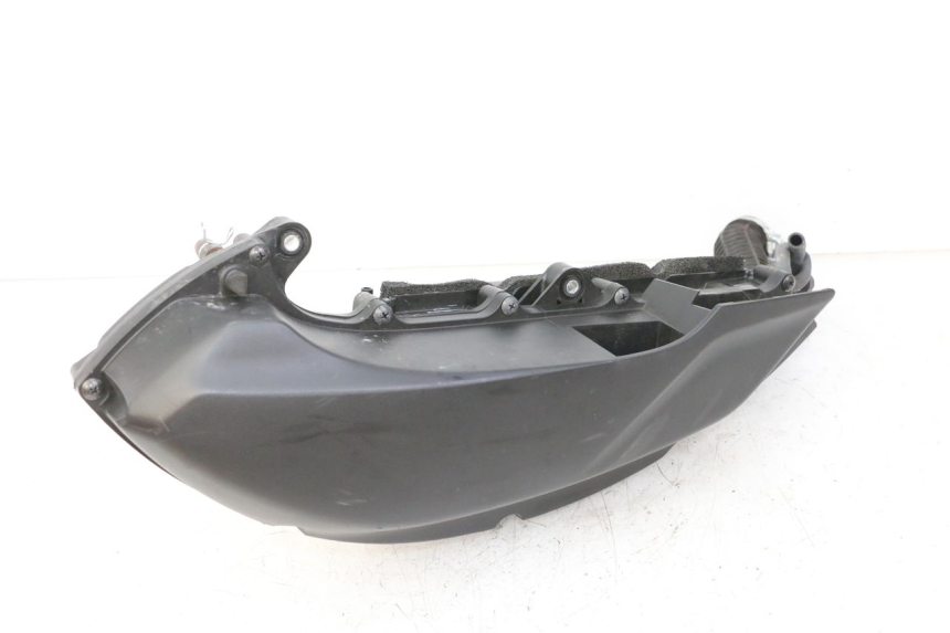 photo de ARIA SCATOLA YAMAHA XMAX X-MAX 125 (2021 - 2025) - Zoom sullo stato d'uso
