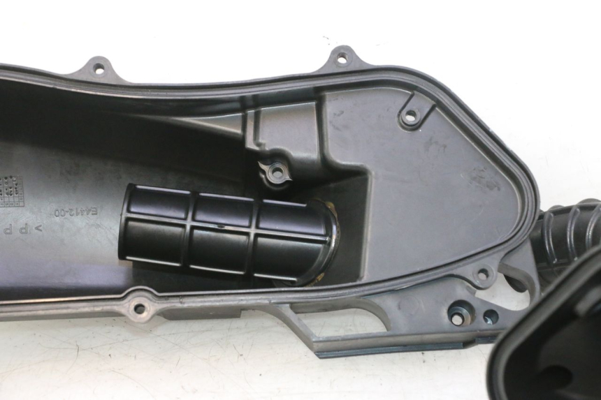 photo de SCATOLA DELL'ARIA YAMAHA X-MAX XMAX 125 (2010 - 2013) - Altra angolazione