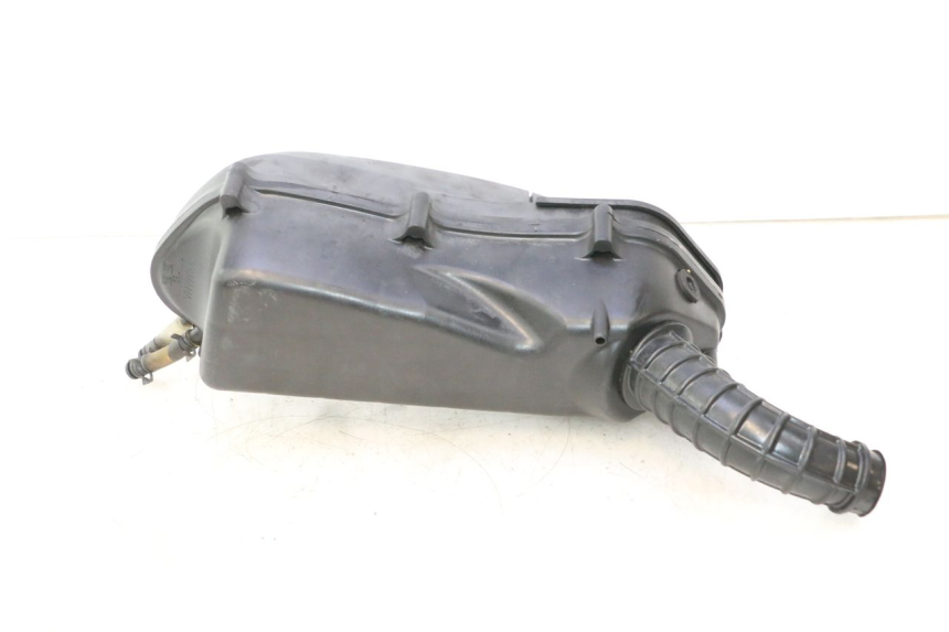 photo de SCATOLA DELL'ARIA YAMAHA X-MAX XMAX 125 (2010 - 2013) - Dettagli dei punti di fissaggio