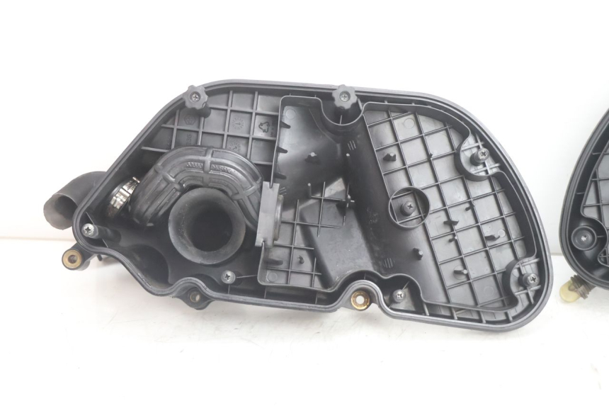 photo de SCATOLA DELL'ARIA PIAGGIO X9 EVOLUTION 125 (2003 - 2007) - Zoom sullo stato d'uso