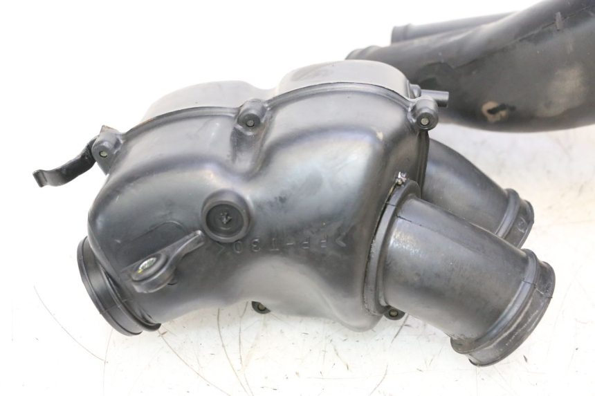 photo de ARIA SCATOLA YAMAHA XP T-MAX ABS 500 (2005 - 2005) - Caratteristiche distintive