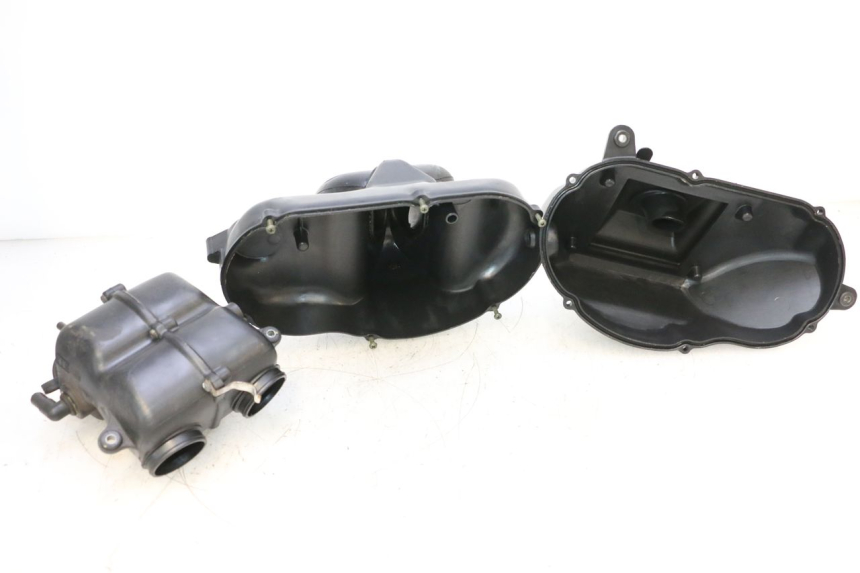 photo de ARIA SCATOLA YAMAHA XP T-MAX ABS 500 (2005 - 2005) - Dettagli dei punti di fissaggio