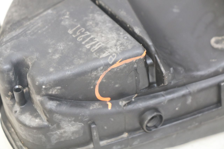 photo de SCATOLA DELL'ARIA YIYING YY125T 125 (2006 - 2014) - Dettaglio del componente