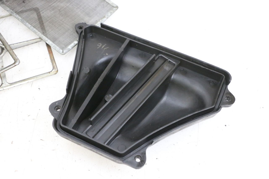 photo de ARIA SCATOLA KYMCO ZING 125 (1997 - 2003) - Marcature e riferimenti originali