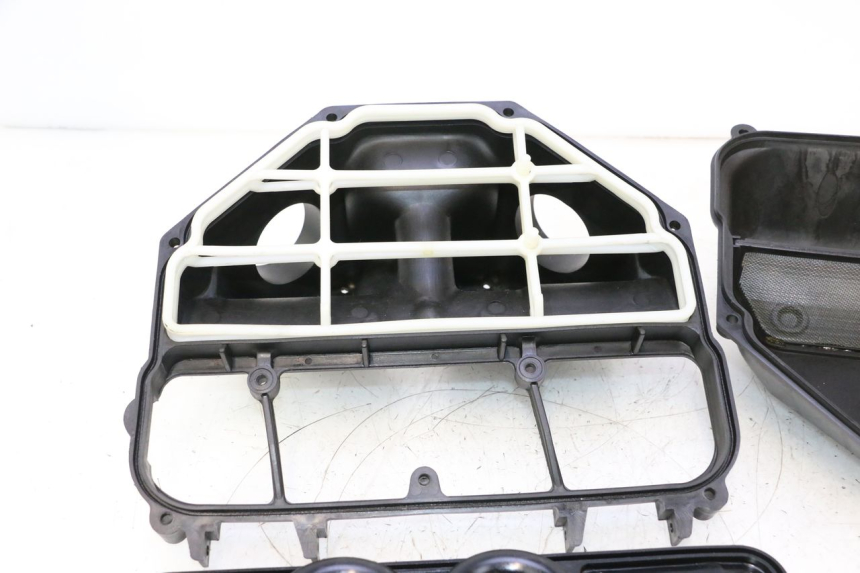 photo de Scatola dell'aria KAWASAKI ZX-6R ZX6R 600 (2000 - 2002) - Altra vista dell'articolo