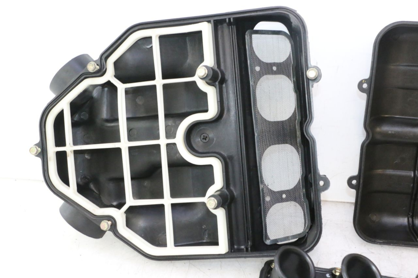 photo de SCATOLA DELL'ARIA KAWASAKI ZZR 600 (1995 - 2004) - Altra angolazione