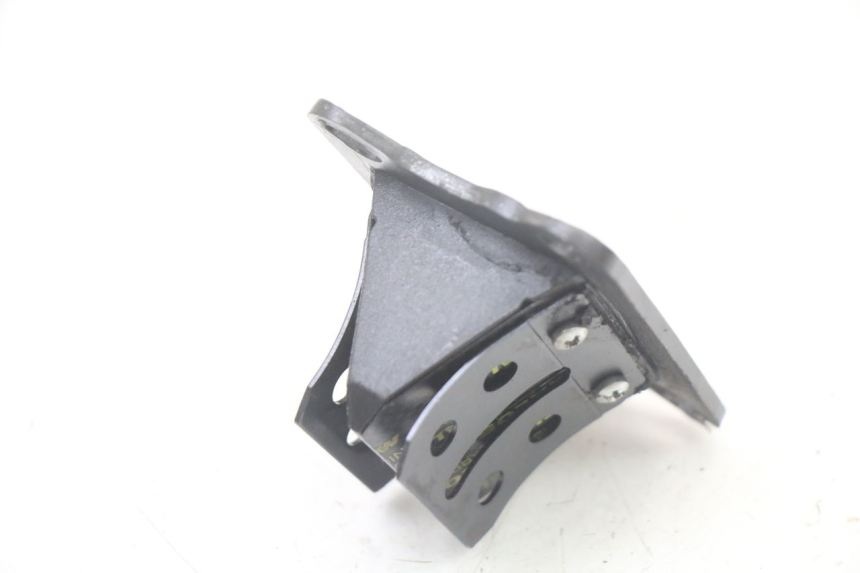 photo de VALVOLA LAMELLARE APRILIA RS 50 (1999 - 2005) - Dettagli dei punti di fissaggio