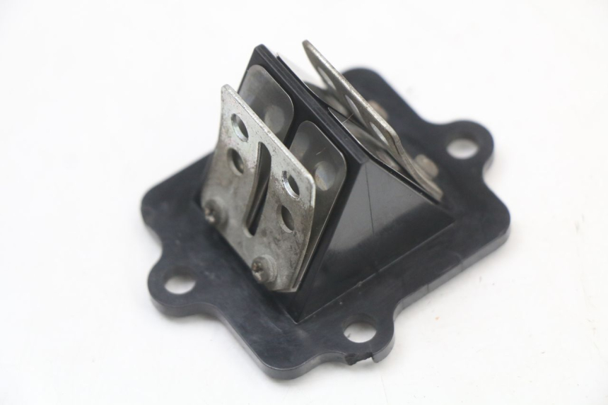 photo de VALVOLA LAMELLARE MBK OVETTO ONE 2T 50 (2013 - 2017) - Primo piano tecnico