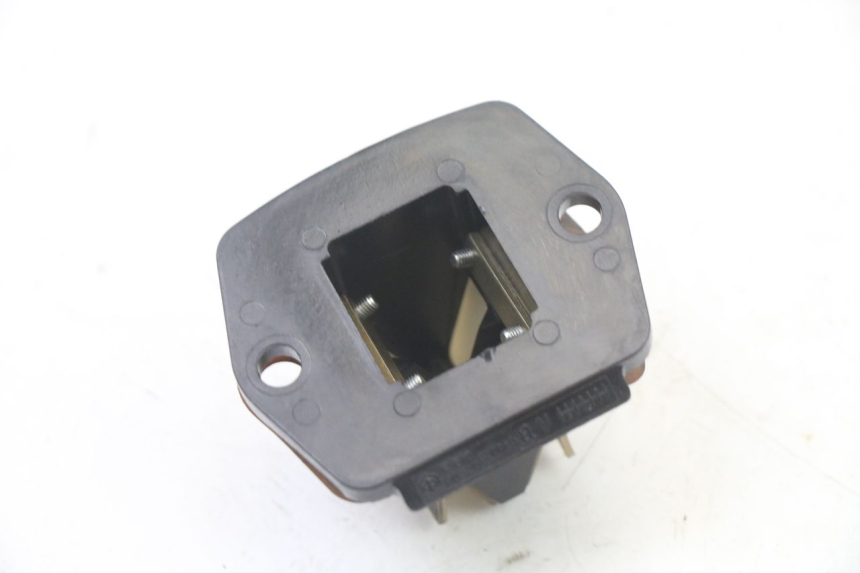 photo de VALVOLA A FARFALLA PIAGGIO FLY 2T 50 (2004 - 2017) - Altra angolazione