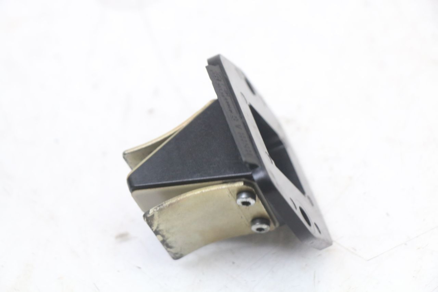 photo de VALVOLA A FARFALLA PIAGGIO VESPA LX 2T 50 (2005 - 2013) - Altra angolazione