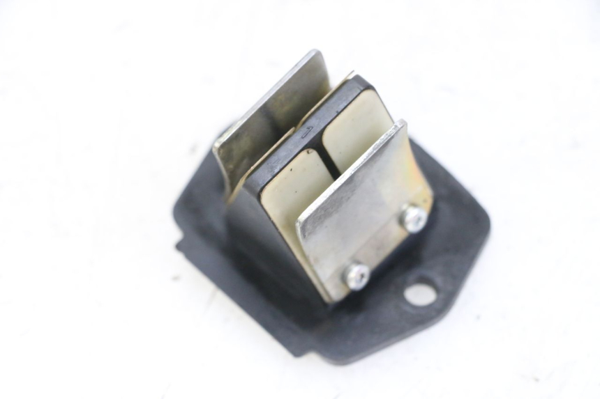 photo de VALVOLA A FARFALLA PIAGGIO VESPA S 2T 50 (2007 - 2014) - Primo piano tecnico