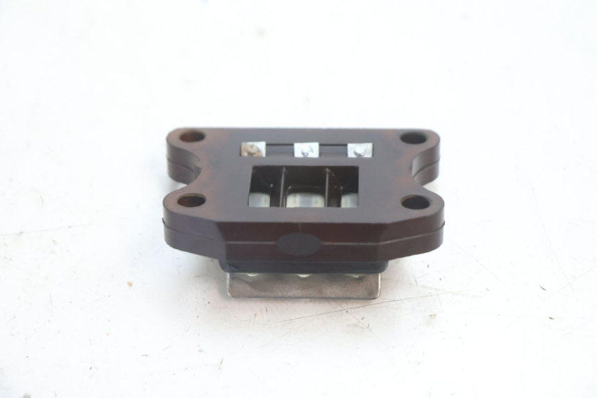 photo de VALVOLA A FARFALLA PEUGEOT SPEEDFIGHT LC 50 (1996 - 2002) - Altra angolazione