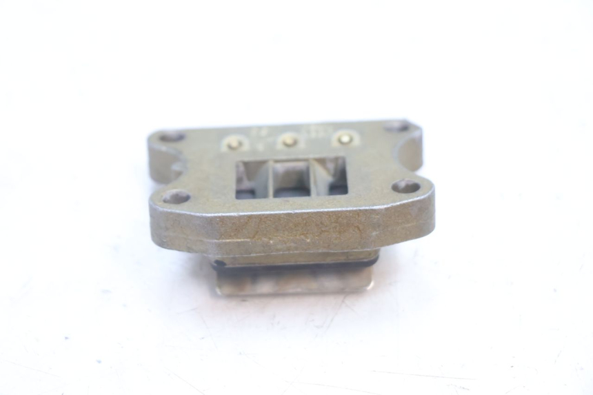 photo de VALVOLA LAMELLARE PEUGEOT TREKKER 50 (1995 - 2004) - Altra angolazione