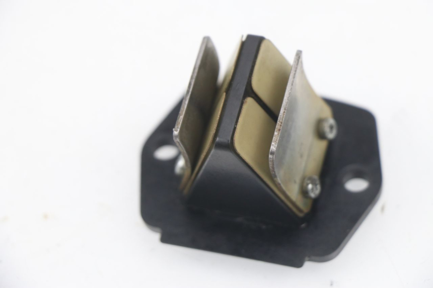 photo de VALVOLA A FARFALLA PIAGGIO VESPA LX 2T 50 (2005 - 2013) - Altra angolazione