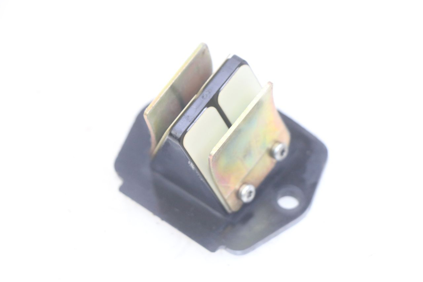 photo de VALVOLA A FARFALLA PIAGGIO VESPA S 2T 50 (2007 - 2014) - Altra angolazione