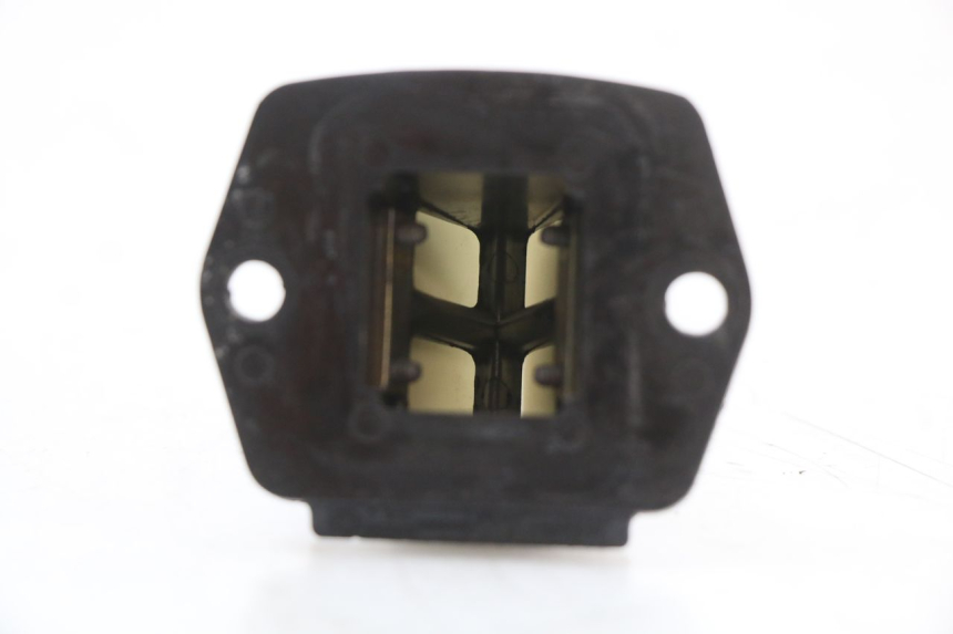 photo de VALVOLA A FARFALLA PIAGGIO VESPA S 2T 50 (2007 - 2014) - Zoom sullo stato d'uso