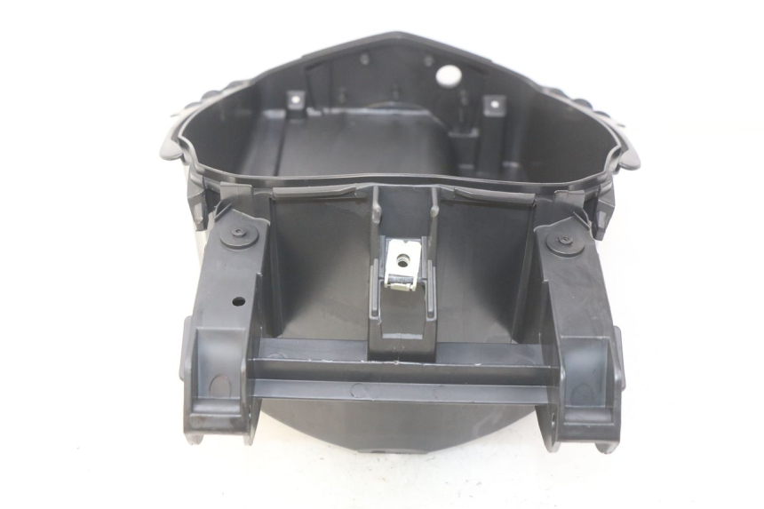 photo de SCATOLA PORTAOGGETTI PEUGEOT E-VIVACITY 1 (2012 - 2018) - Vista d'insieme del prodotto