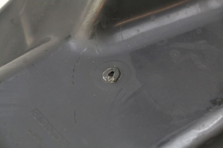 photo de SCATOLA PORTAOGGETTI HONDA FORZA 125 (2015 - 2016) - Altra angolazione