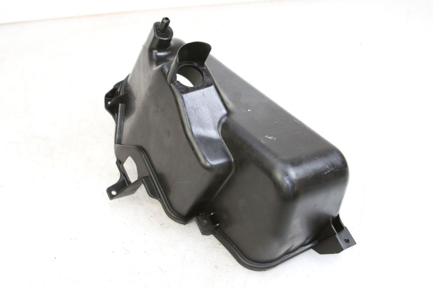 photo de SCATOLA PORTAOGGETTI HONDA FORZA 125 (2015 - 2016) - Altra angolazione