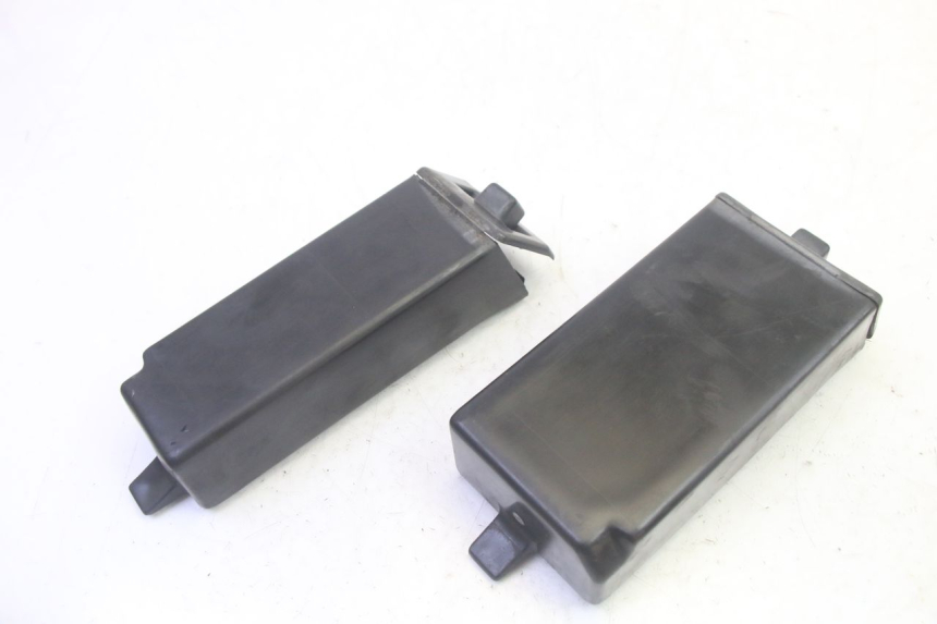 photo de PORTAOGGETTI KAWASAKI GPX R WARBIRD 600 (1988 - 1993) - Zoom sullo stato d'uso