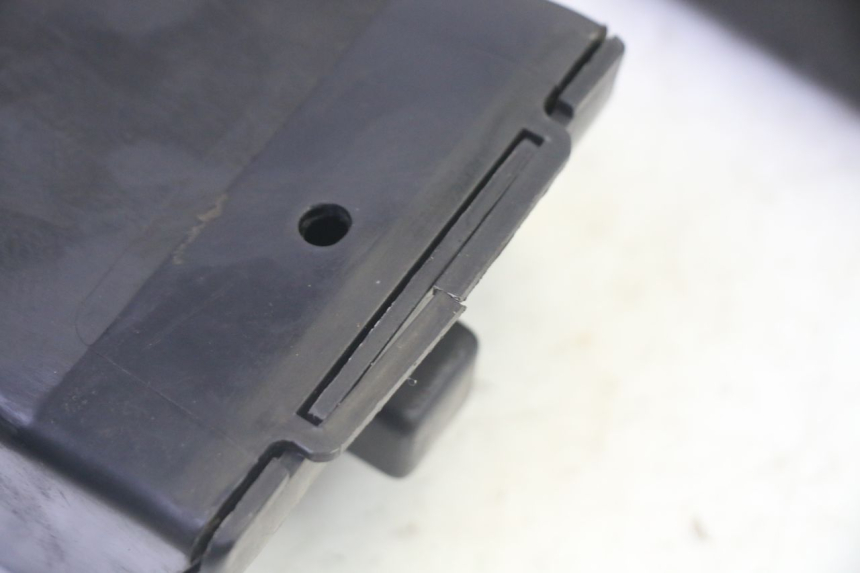 photo de PORTAOGGETTI KAWASAKI GPX R WARBIRD 600 (1988 - 1993) - Primo piano tecnico