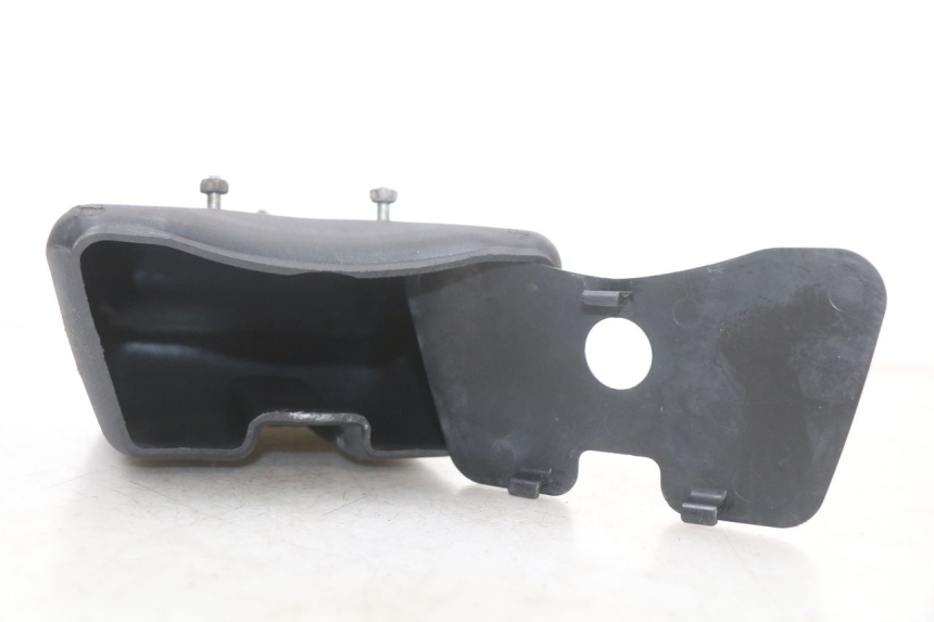 photo de PORTAOGGETTI SUZUKI GSX E 250 (1982 - 1983) - Dettaglio del componente