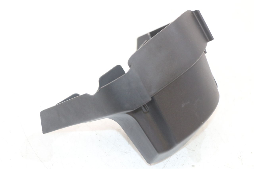 photo de SCATOLA PORTAOGGETTI PEUGEOT LUDIX 50 (2005 - 2007) - Dettagli dei punti di fissaggio