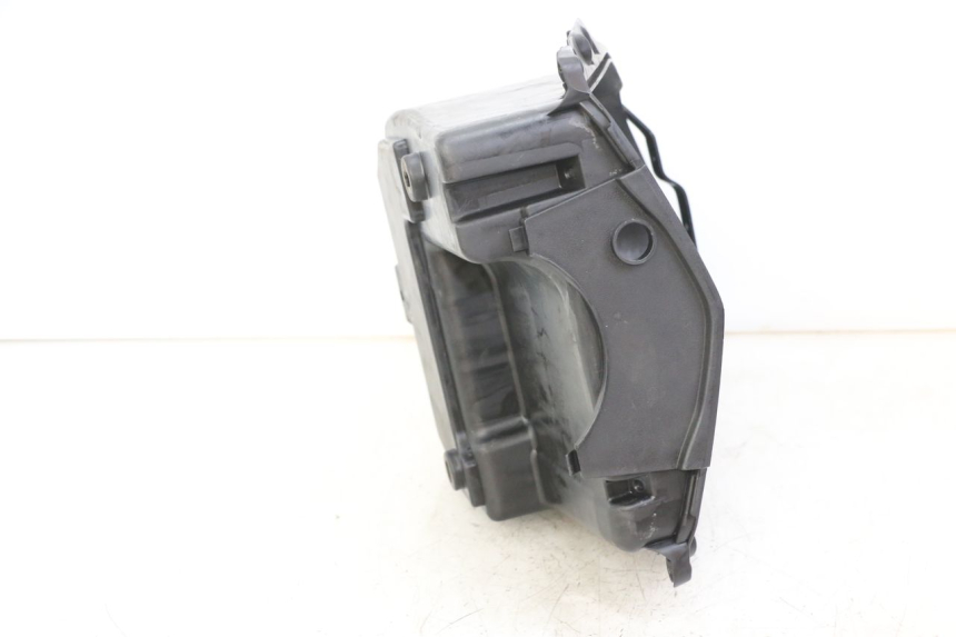 photo de PORTAOGGETTI PEUGEOT VIVACITY 125 (2010 - 2017) - Altra angolazione