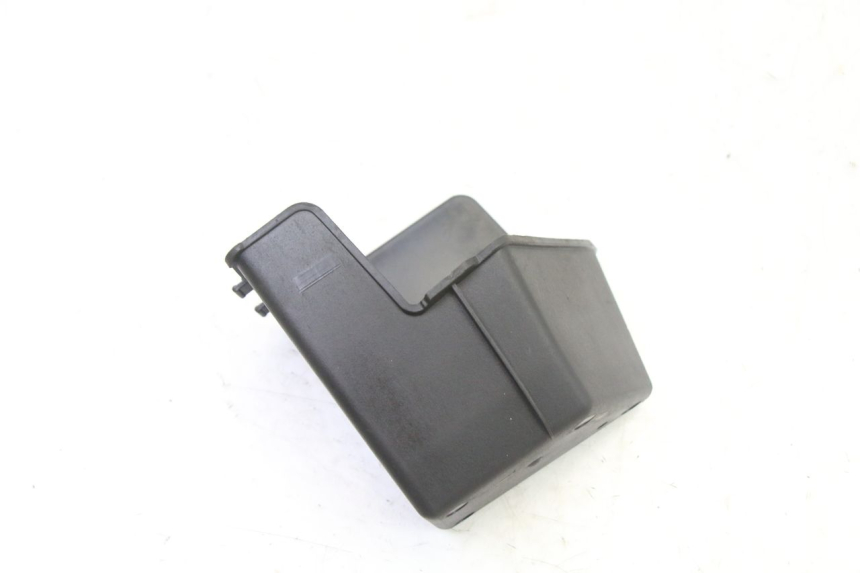 photo de scatola dei guanti PEUGEOT SATELIS 125 (2013 - 2018) - Zoom sullo stato d'uso