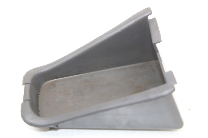 photo de PORTAOGGETTI APRILIA SR CARB LC 2T 50 (2004 - 2012) - Zoom sullo stato d'uso