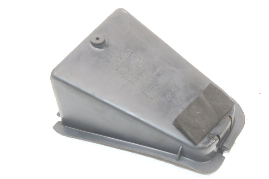 photo de PORTAOGGETTI APRILIA SR CARB LC 2T 50 (2004 - 2012) - Vista d'insieme del prodotto