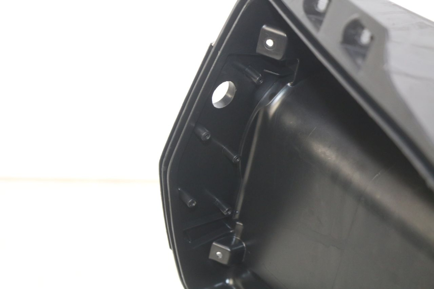 photo de SCATOLA PORTAOGGETTI PEUGEOT VIVACITY NEW 4T 50 (2008 - 2017) - Altra angolazione