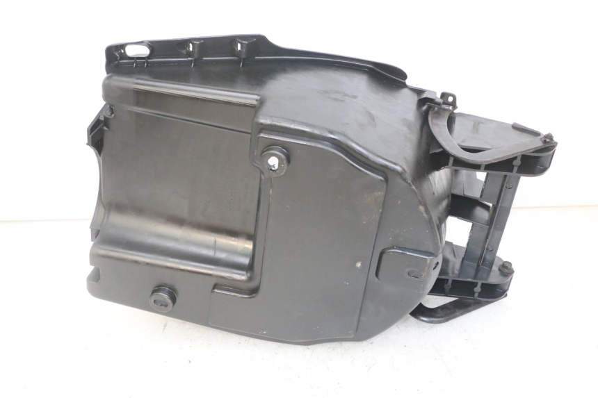 photo de SCATOLA PORTAOGGETTI PEUGEOT VIVACITY NEW 4T 50 (2008 - 2017) - Zoom sullo stato d'uso