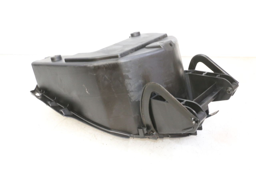 photo de SCATOLA PORTAOGGETTI PEUGEOT VIVACITY NEW 4T 50 (2008 - 2017) - Zoom sullo stato d'uso