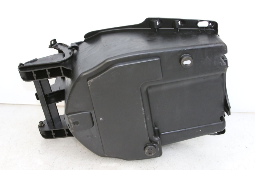 photo de PORTAOGGETTI PEUGEOT VIVACITY 125 (2010 - 2017) - Dettaglio del componente