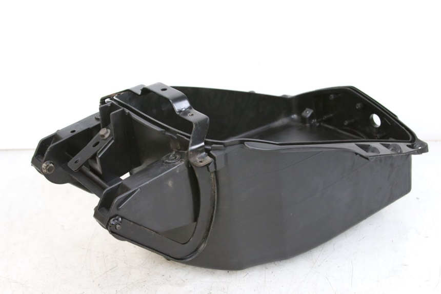 photo de PORTAOGGETTI PEUGEOT VIVACITY 125 (2010 - 2017) - Zoom sullo stato d'uso