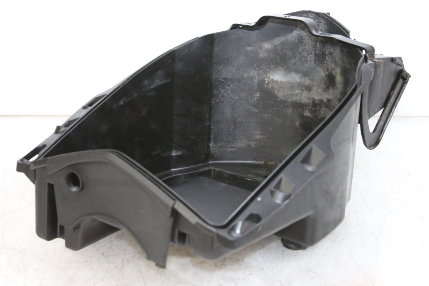 photo de PORTAOGGETTI PEUGEOT VIVACITY 125 (2010 - 2017) - Primo piano tecnico