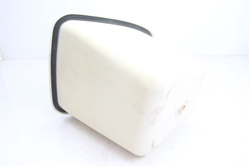 photo de PORTAOGGETTI YAMAHA WAVE RUNNER GP R 1200 (2000 - 2003) - Primo piano tecnico