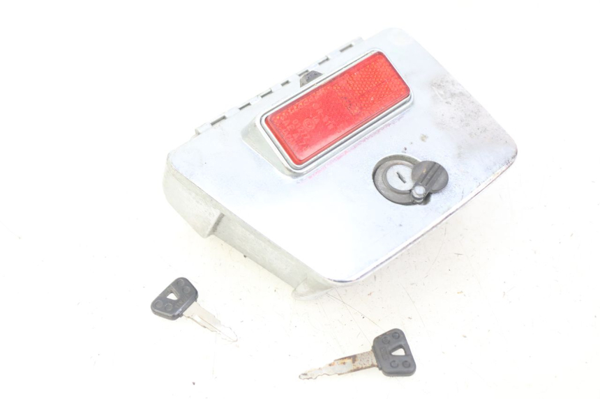 photo de SCATOLA PORTAOGGETTI YAMAHA XV VIRAGO 750 (1984 - 1998) - Primo piano tecnico