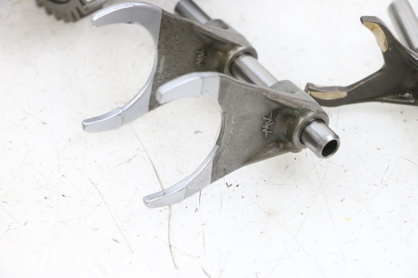 photo de CAMBIO MV AGUSTA BRUTALE R WALLY 910 (2008 - 2008) - Caratteristiche distintive