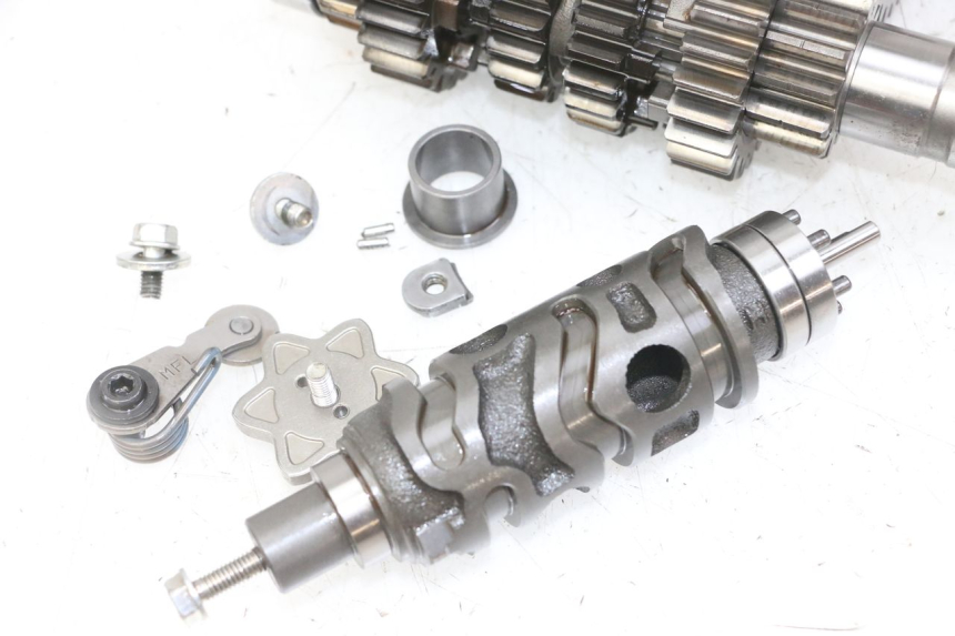 photo de CAMBIO HONDA CB R 1000 (2018 - 2023) - Ispezione visiva dettagliata