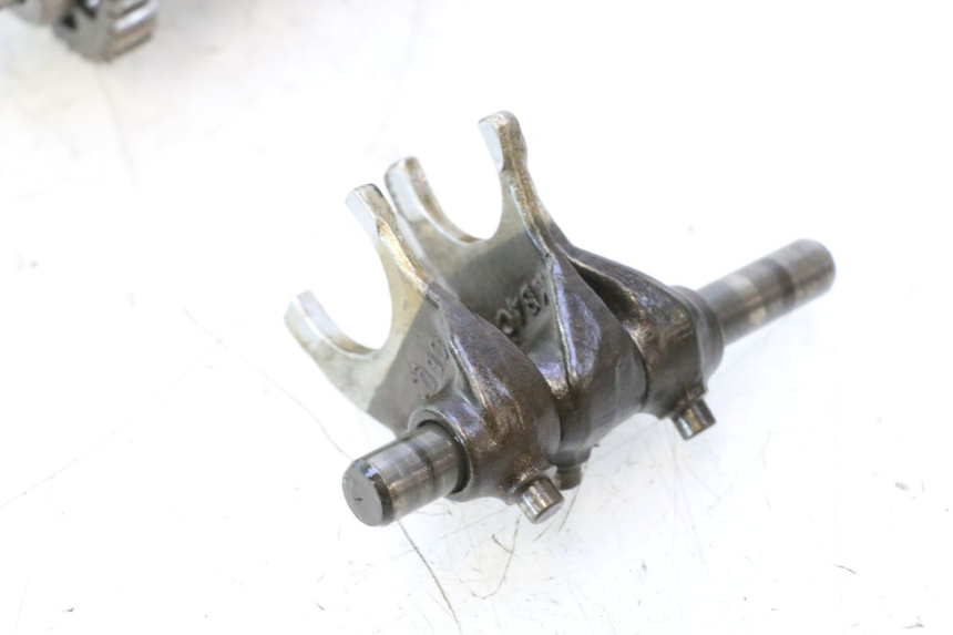 photo de CAMBIO HONDA CB TWO FIFTY 250 (1991 - 2002) - Marcature e riferimenti originali